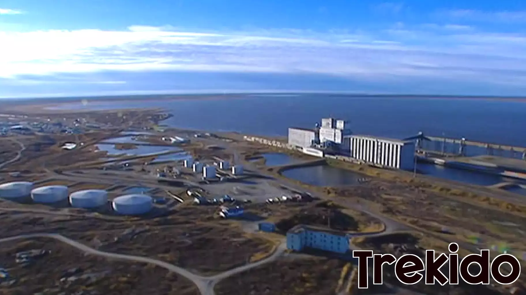 Churchill residents say year-round shipping would benefit town but tourism, environment must be considered